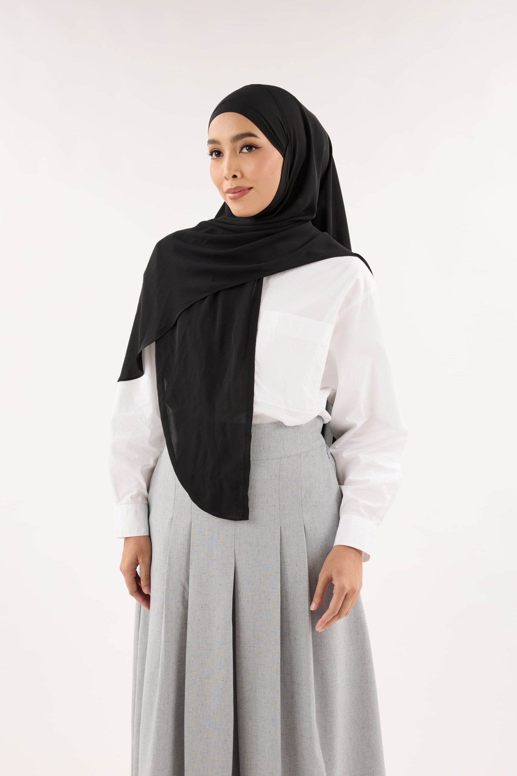saja black instant hijab