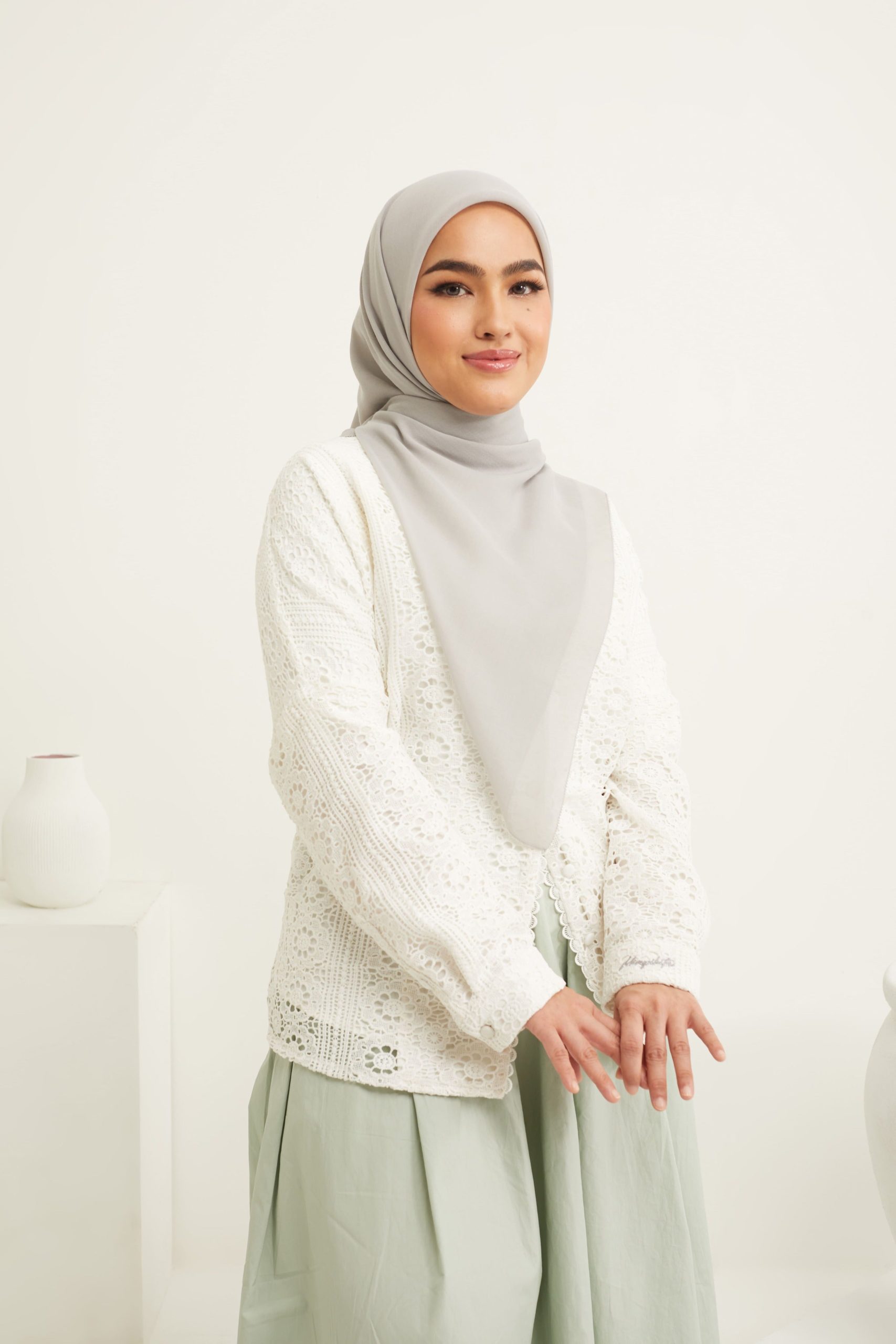 sajwa grey square voile scarf (45 inch)