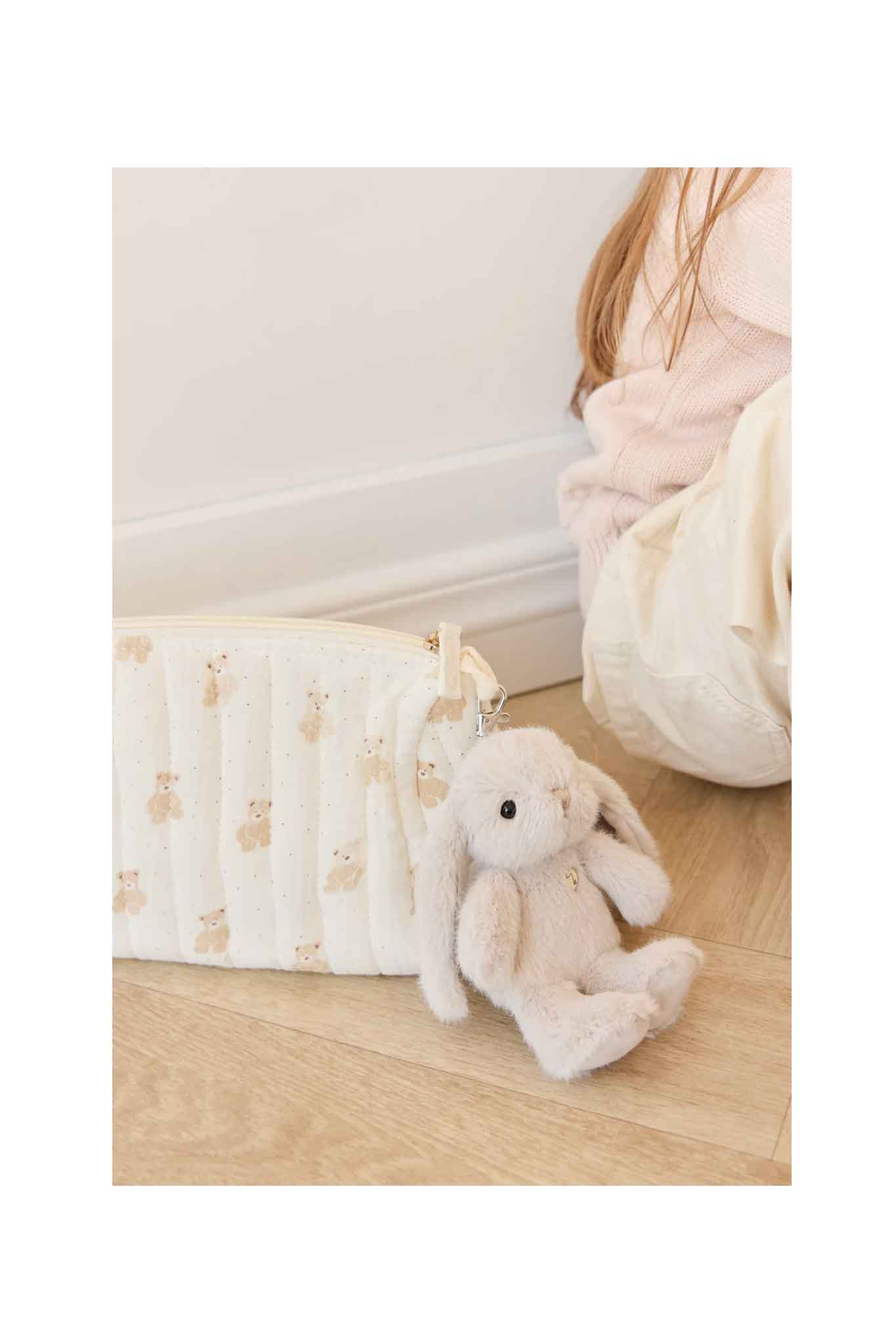 snuggle bunnies penelope keyring beige