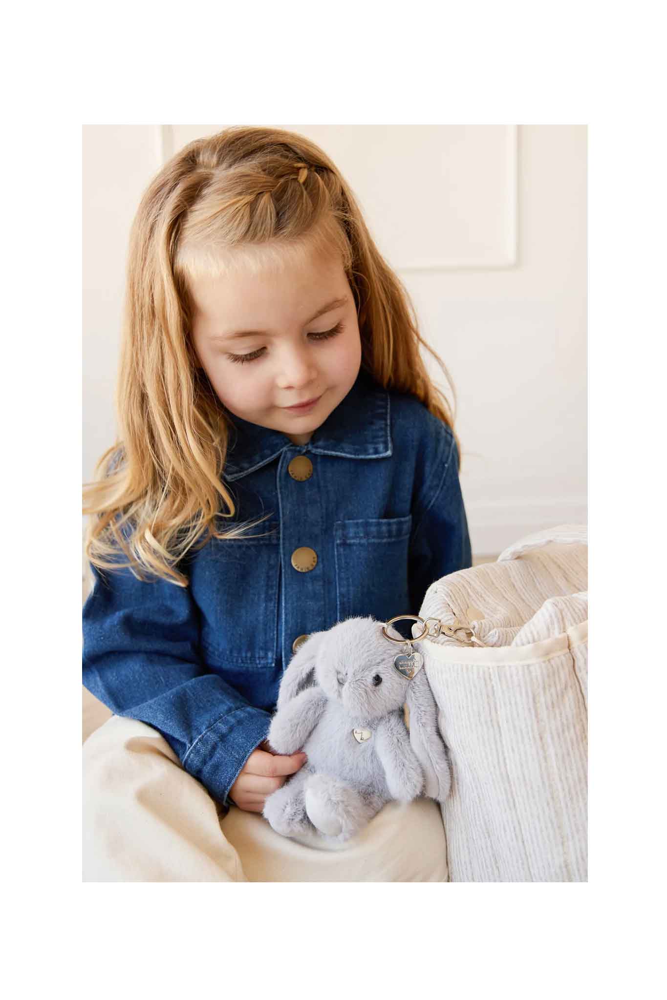 snuggle bunnies penelope keyring silver