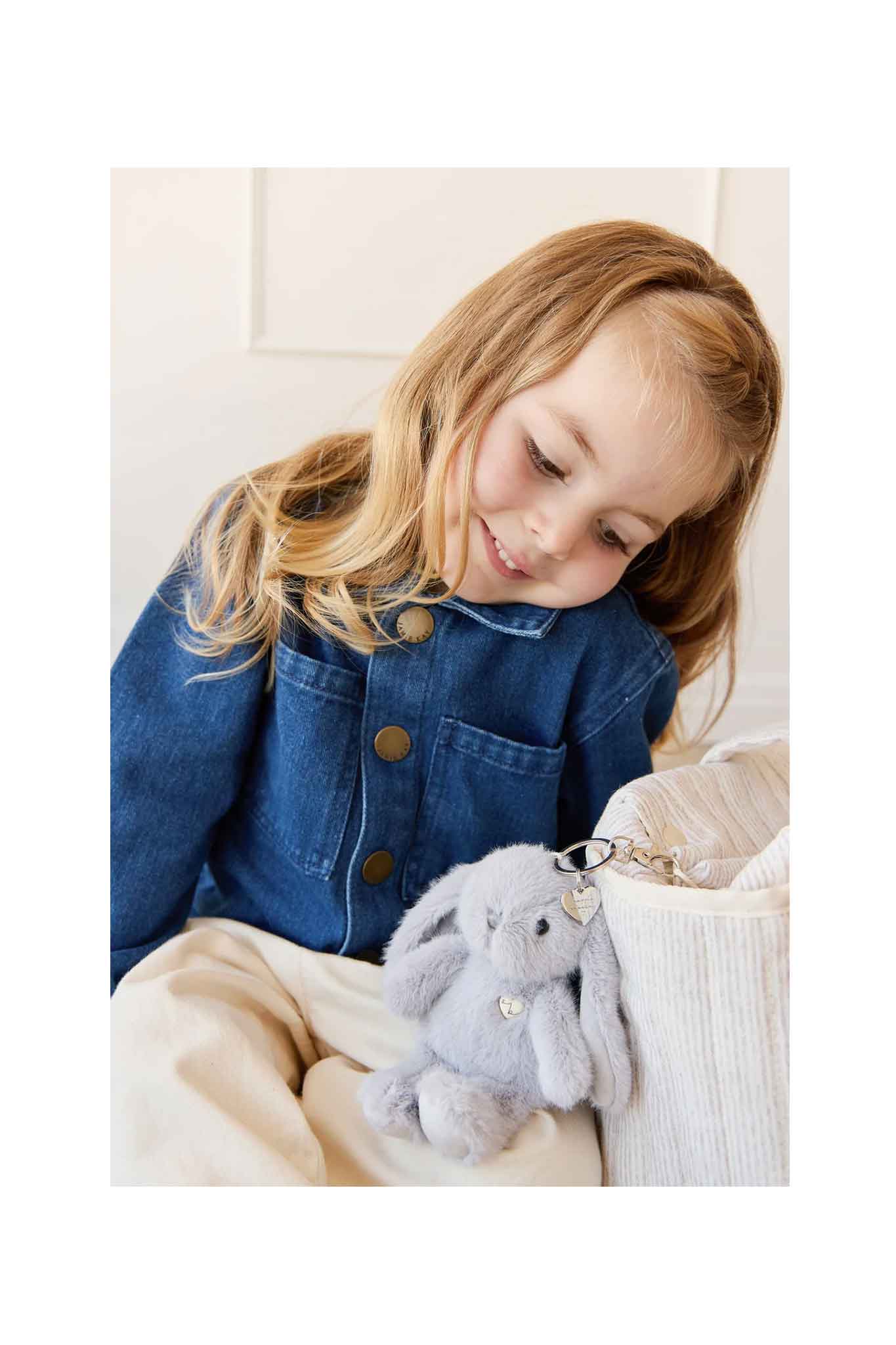 snuggle bunnies penelope keyring silver