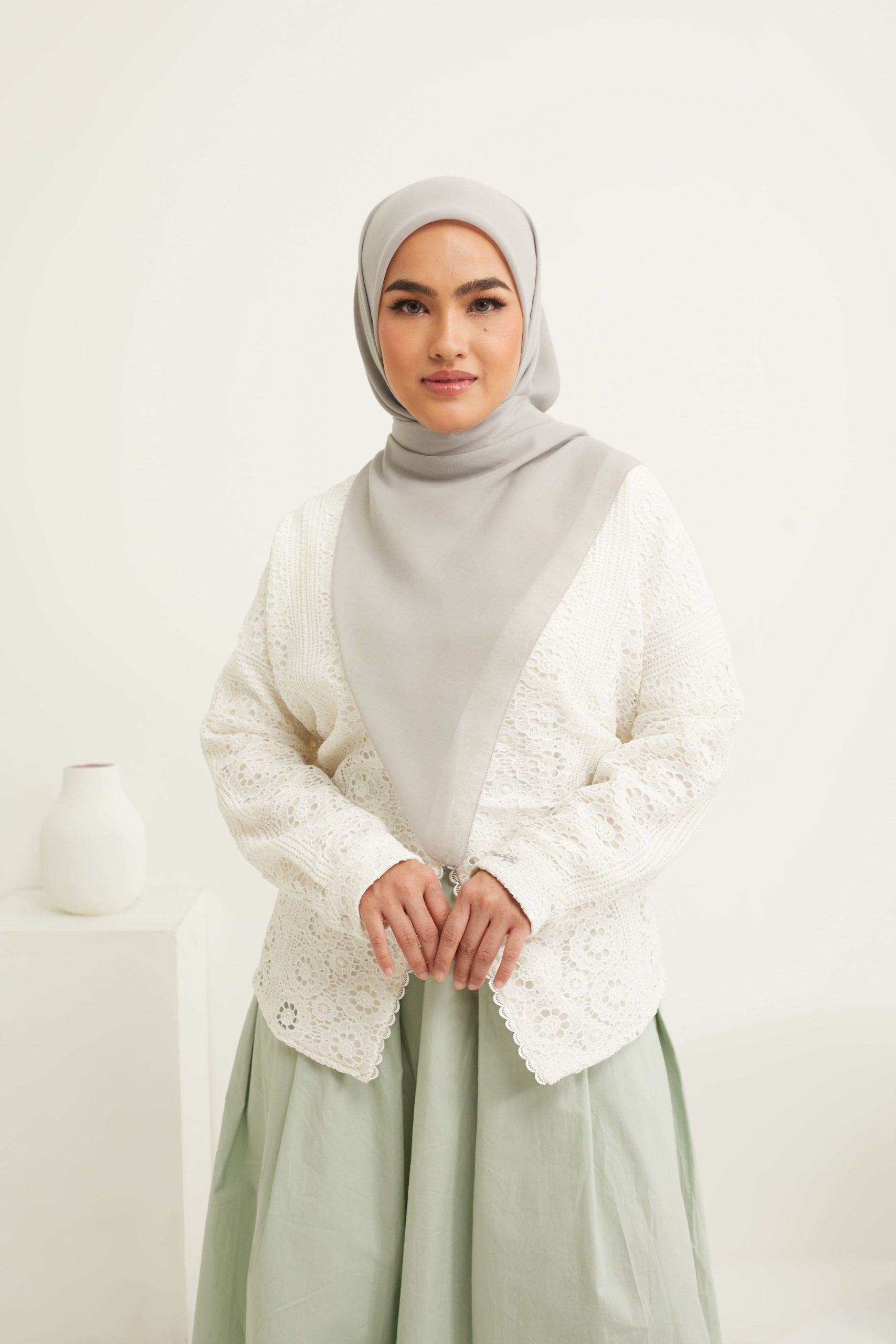 sajwa grey square voile scarf (45 inch)