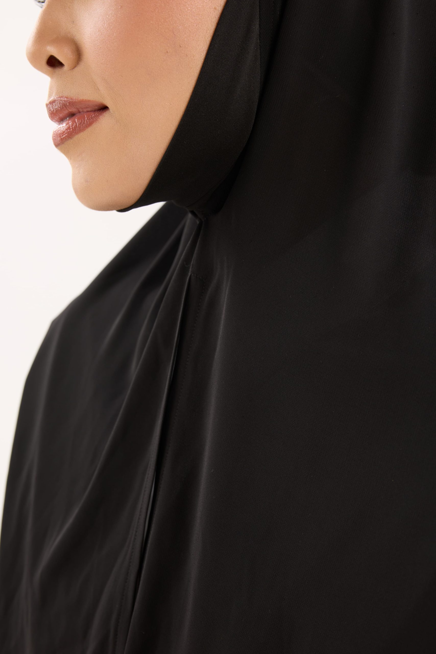 saja black instant hijab