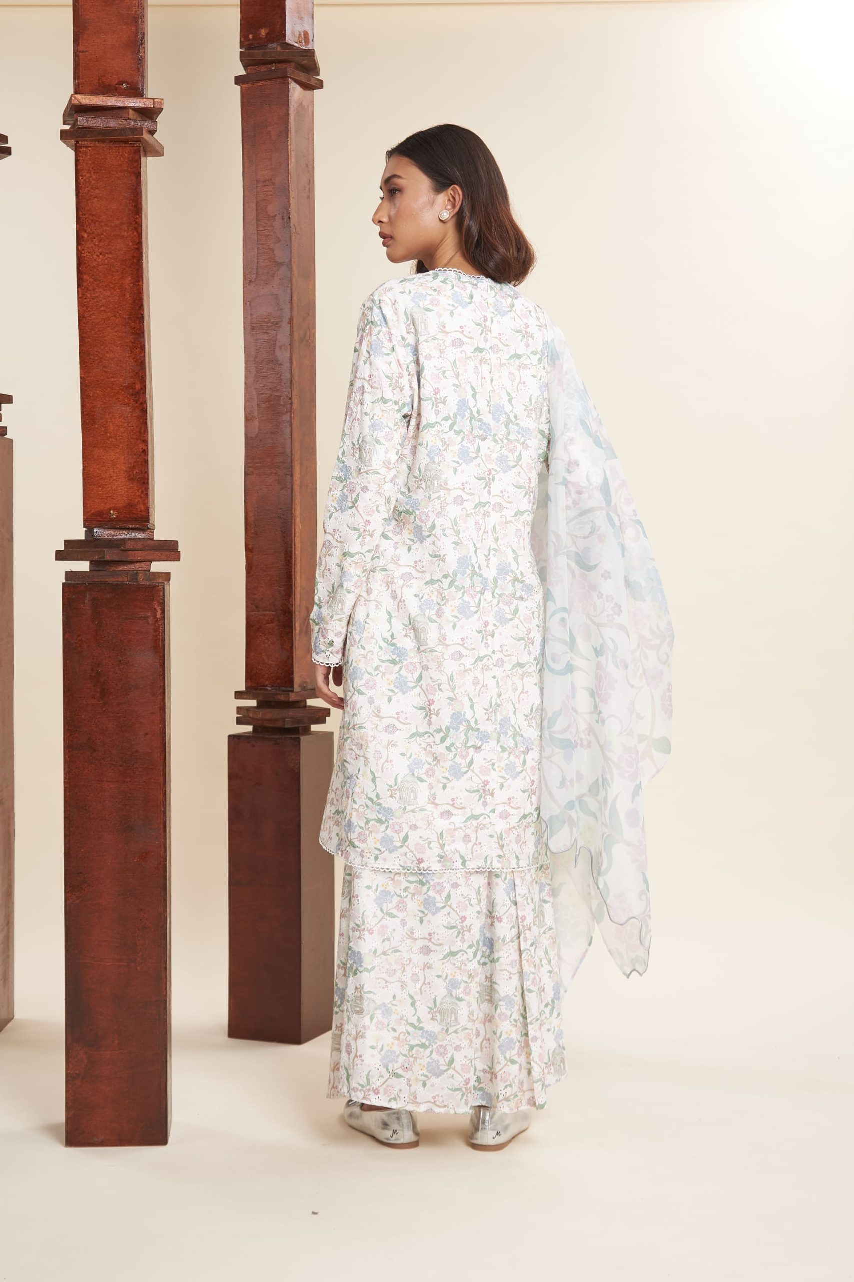 Katrina White Textured Modern Kurung Set - Image 5