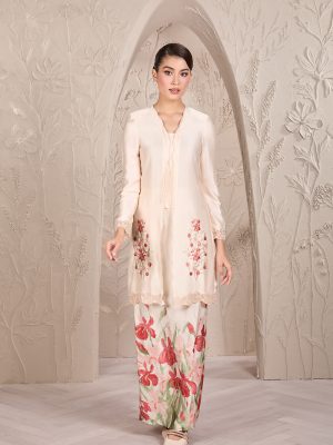 Aleen kebarung in light orange