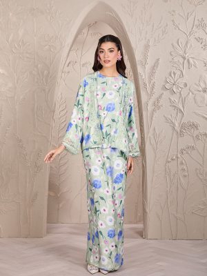 Jocelyn baju kurung in sage green