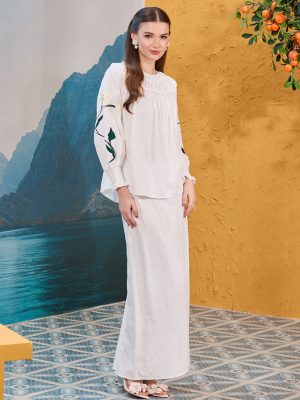 Surya baju kurung in white