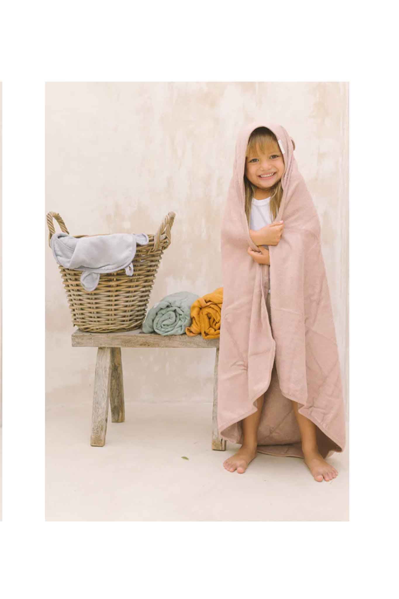 joey&mom hooded towel