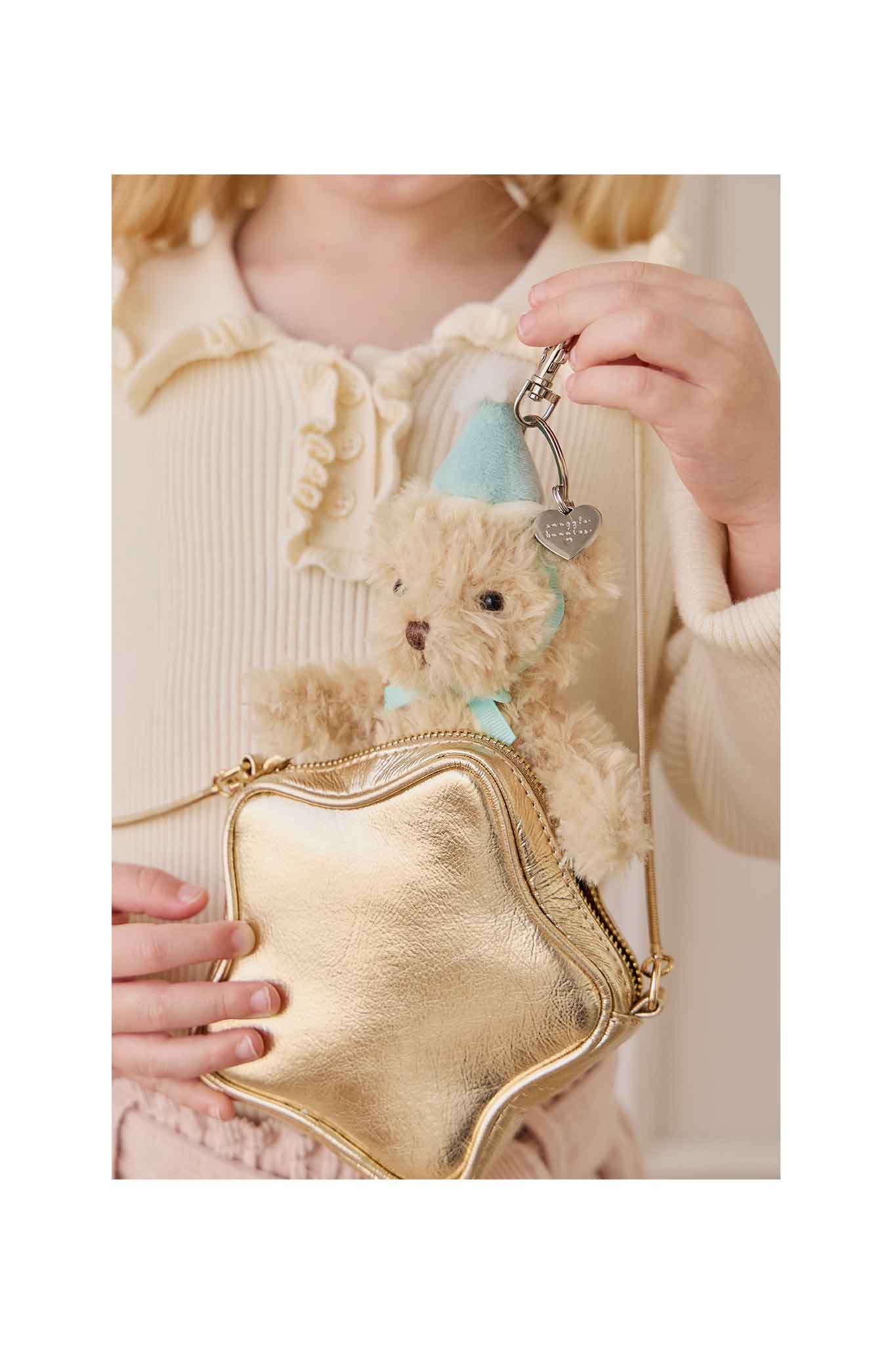 snuggle bunnies birthday arthur keyring sky